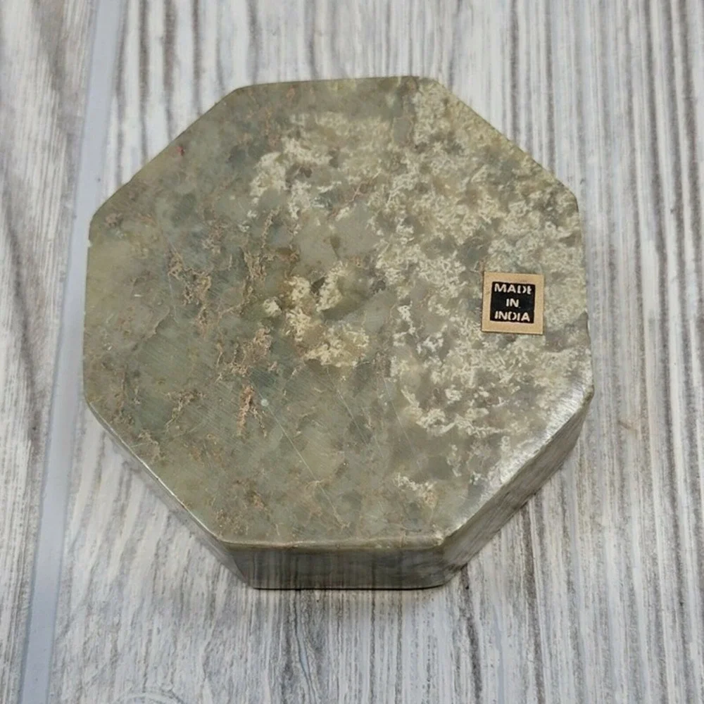 Unbranded Soapstone‎ Trinket Box Small Green Pink Floral Mother of Pearl Inlay
